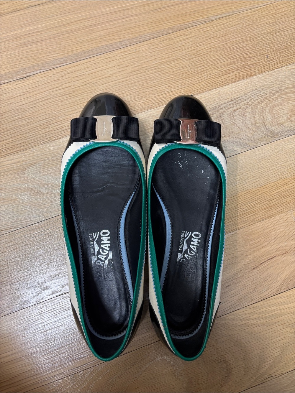 Salvatore Ferragamo Black, Cream & Green Vara Bow Flats